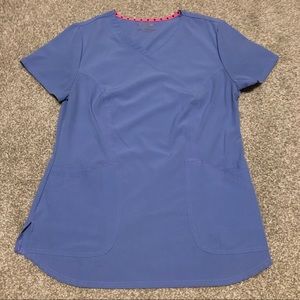 📫 SOLD! ❤️heartsoul❤️ Scrub Top